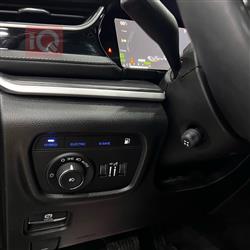 جیپ گراند شیرۆکی